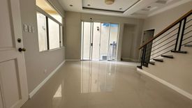 5 Bedroom Townhouse for rent in Mariana, Metro Manila near LRT-2 Gilmore
