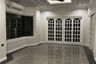 3 Bedroom House for rent in San Lorenzo, Metro Manila near MRT-3 Ayala