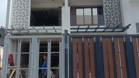 5 Bedroom Townhouse for sale in Don Bosco, Metro Manila