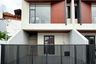 4 Bedroom House for sale in Sukolilo, East Java