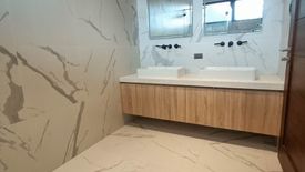 5 Bedroom House for sale in BF Homes, Metro Manila