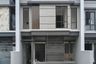 4 Bedroom House for sale in Sukolilo, East Java