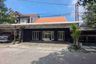 Rumah dijual dengan 3 kamar tidur di Jambangan, Jawa Timur