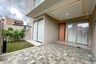 Rumah dijual dengan 4 kamar tidur di Cibeunying, Jawa Barat