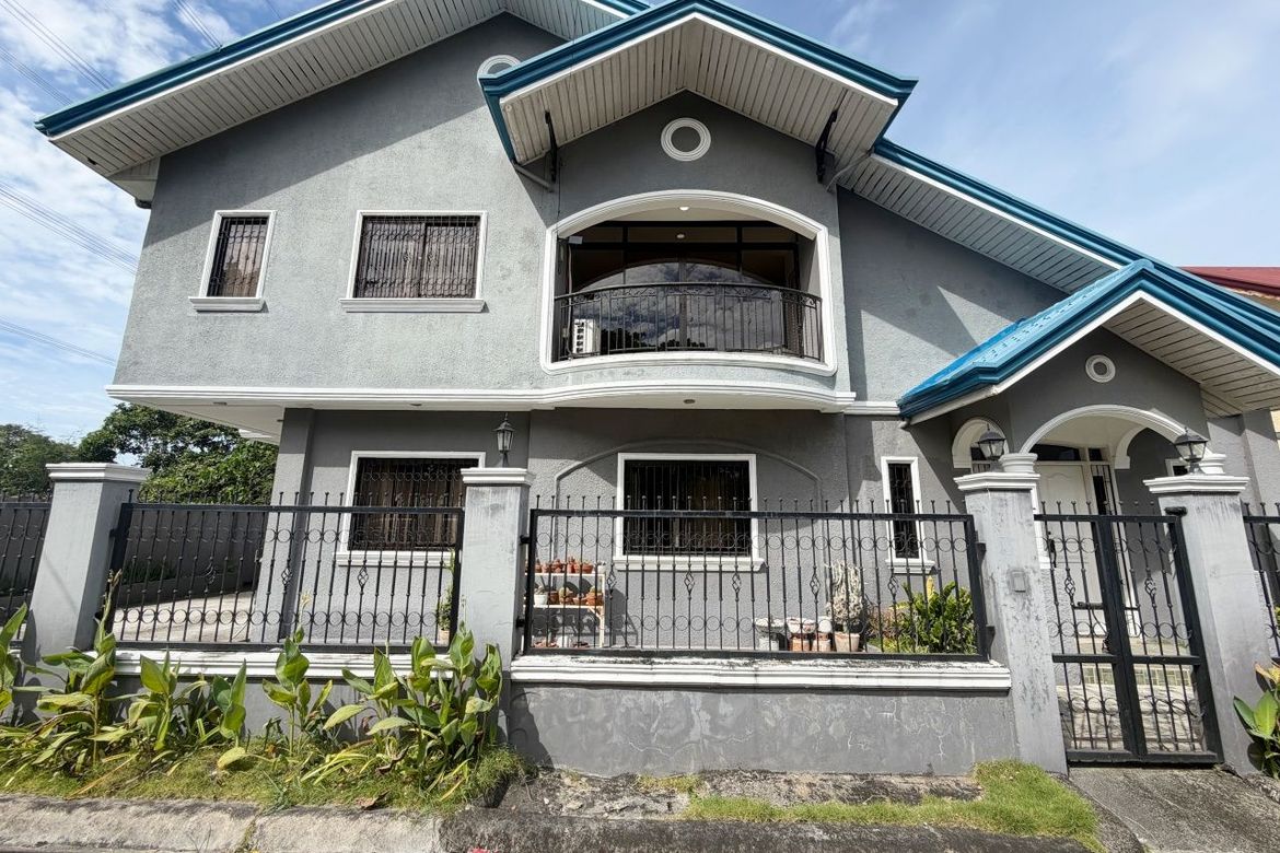 4 Bedroom House and Lot For Sale at Robinsons Vineyard in Dasmasriñas, Cavite