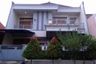 Rumah dijual dengan 5 kamar tidur di Gedangan, Jawa Timur