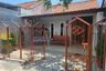 6 Bedroom Apartment for sale in Pekauman, Central Java