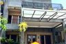 Rumah dijual dengan 6 kamar tidur di Pinang, Banten
