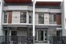4 Bedroom House for sale in Sukolilo, East Java