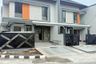 Rumah dijual dengan 5 kamar tidur di Dukuh Sutorejo, Jawa Timur