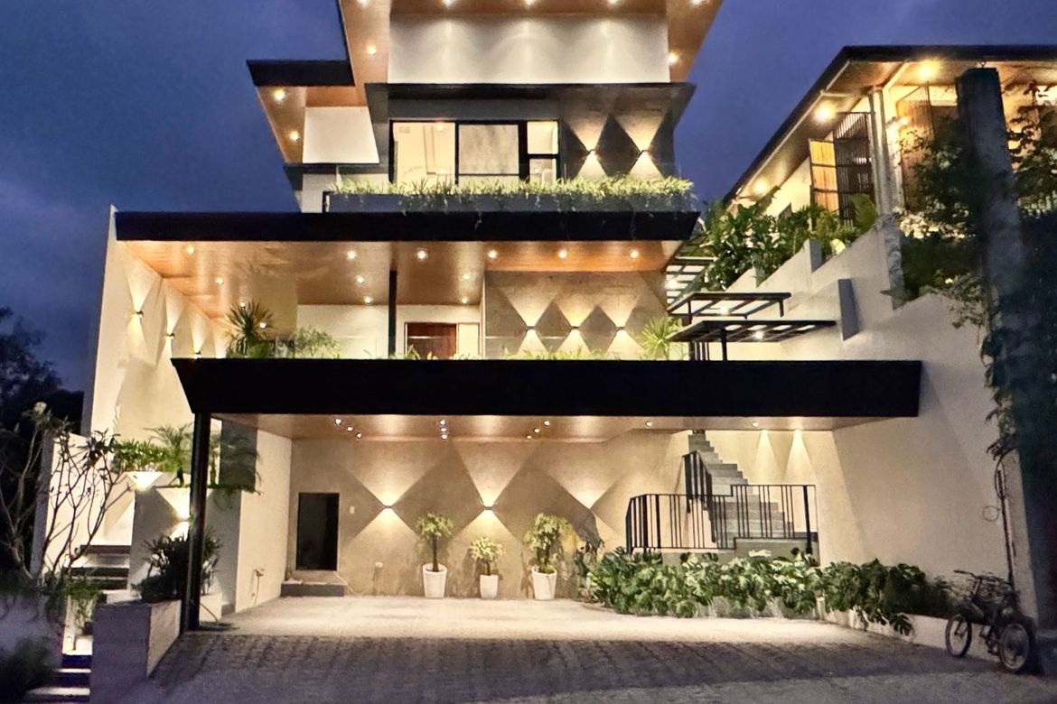 Stunning 5-Bedroom Modern House and Lot for Sale in San Pedro, Laguna
