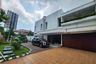 Rumah dijual dengan 8 kamar tidur di Kertajaya, Jawa Timur