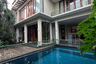 Rumah dijual dengan 5 kamar tidur di Kebayoran Baru, Jakarta