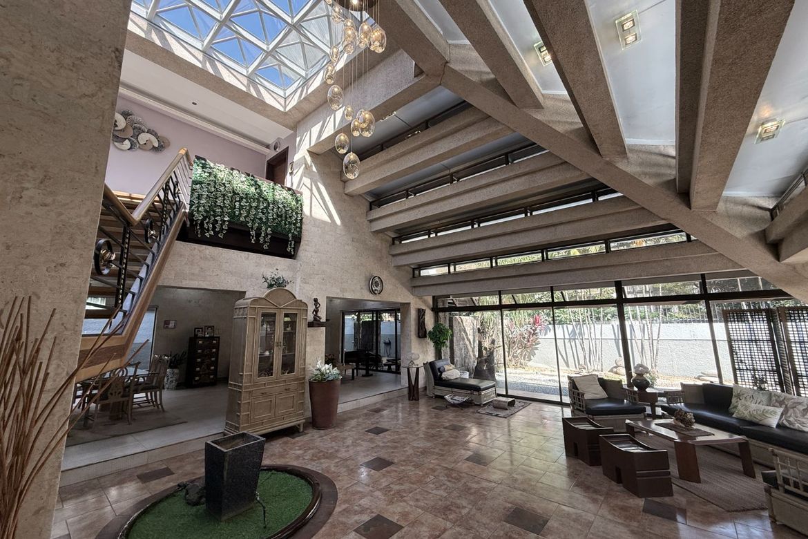 2-Storey Premium Family Residence For Sale in Loyola Grand Villas