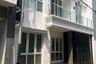 Rumah dijual dengan 4 kamar tidur di Kebon Jeruk, Jakarta