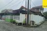 Rumah dijual dengan 5 kamar tidur di Siwalankerto, Jawa Timur