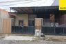 10 Bedroom House for sale in Kutisari, East Java