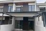 Rumah dijual dengan 4 kamar tidur di Cigereleng, Jawa Barat
