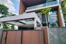 5 Bedroom House for sale in Made, East Java