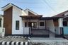 4 Bedroom House for sale in Gunung Anyar, East Java