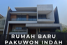 6 Bedroom House for sale in Sambikerep, East Java