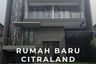6 Bedroom House for sale in Made, East Java
