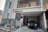 4 Bedroom House for sale in Wage, East Java