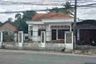 Rumah disewa dengan 5 kamar tidur di Sidoarum, Yogyakarta