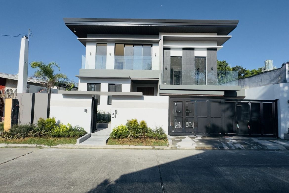 Captivating Brand New Semi Furnished House and Lot for Sale in BF Homes Parañaque