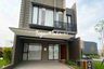 4 Bedroom House for sale in Benowo, East Java