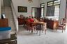 Rumah dijual dengan 6 kamar tidur di Cihapit, Jawa Barat