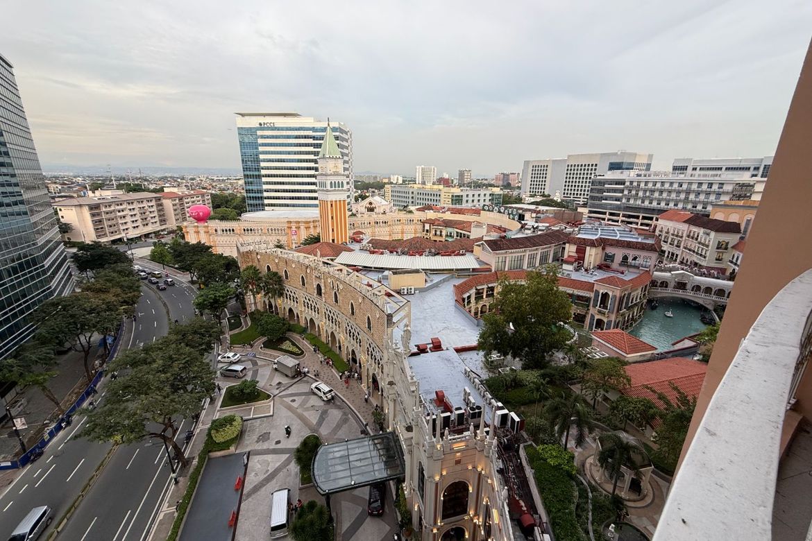 2 Bedroom Rent to Own Condo For Sale in St. Mark McKinley Hill Taguig connected to Venice Mall