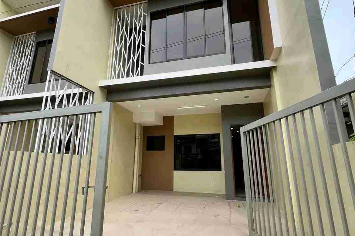 Spacious Corner House in Southeast Residences Banawa Cebu City – Near Schools & Hospitals
