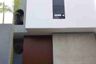 4 Bedroom House for sale in Turangga, West Java