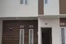 Rumah dijual dengan 3 kamar tidur di Bocek, Jawa Timur