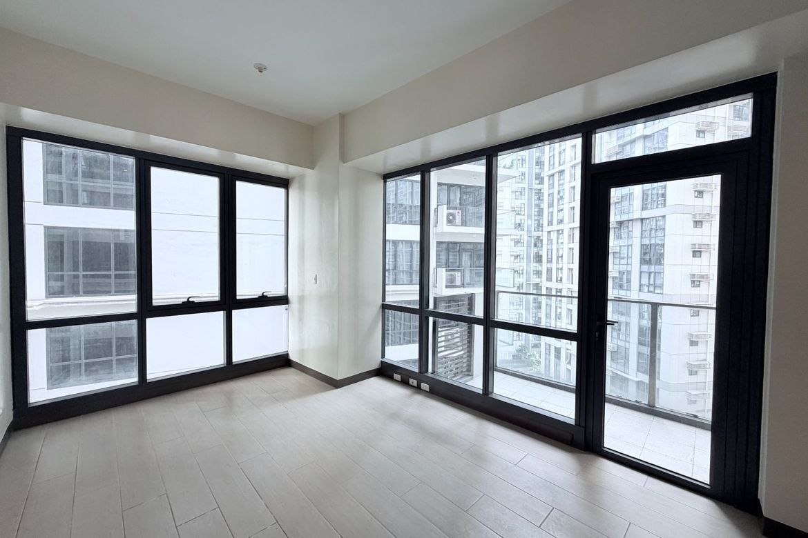 For Sale 3 Bedroom Rent to Own Condo in Florence McKinley Hill Taguig near Venice Mall