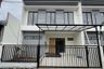 4 Bedroom House for sale in Lengkong, West Java