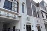 6 Bedroom House for sale in Banyumanik, Central Java