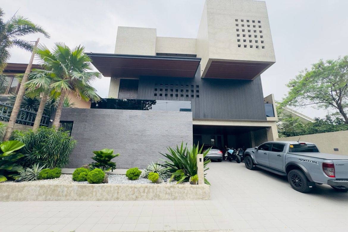 Luxurious House and Lot for Sale in Vista Real Classica Quezon City.