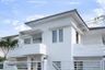 Rumah dijual dengan 5 kamar tidur di Kebon Jeruk, Jakarta