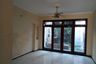 4 Bedroom House for Sale or Rent in Gubeng, East Java