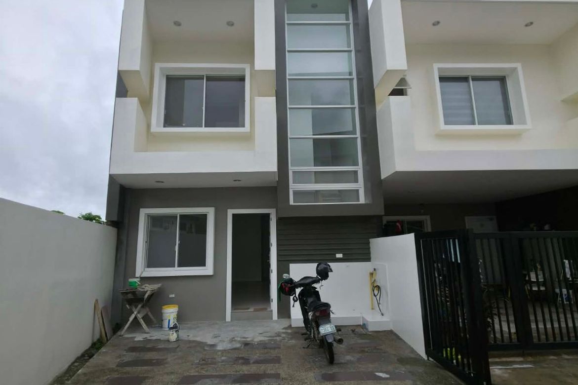 Brand new 4-Bedrooms House and Lot For Sale in Banawa Guadalupe Cebu City