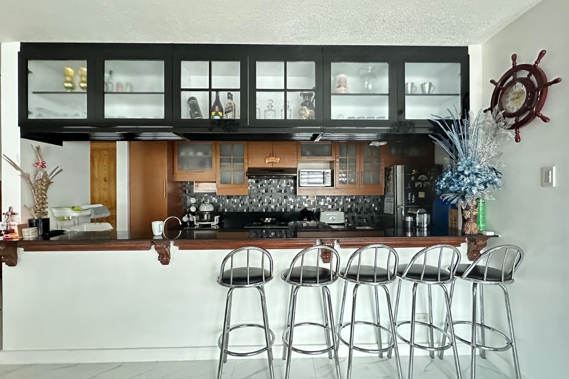 FOR SALE: Rare 3BR Penthouse Loft with Sky-High Living | Gateway Garden Heights Mandaluyong City