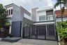 Rumah dijual dengan 5 kamar tidur di Penjaringan Sari, Jawa Timur