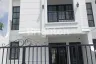 Rumah dijual dengan 4 kamar tidur di Pondok Bambu, Jakarta