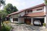 Rumah dijual dengan 4 kamar tidur di Kebayoran Lama Selatan, Jakarta