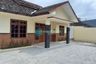 Rumah disewa dengan 4 kamar tidur di Condong Catur, Yogyakarta