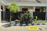 Rumah dijual dengan 4 kamar tidur di Waru, Jawa Timur