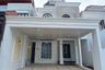 Rumah dijual dengan 3 kamar tidur di Banyumanik, Jawa Tengah