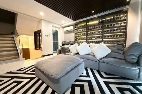 3 Bedroom Shophouse for sale in Project 6, Metro Manila, Quezon City, Metro Manila